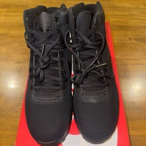 Nike Manoadome Black Hiking Outdoor Boots 844358-003 M 10 W 11.5 New In Box